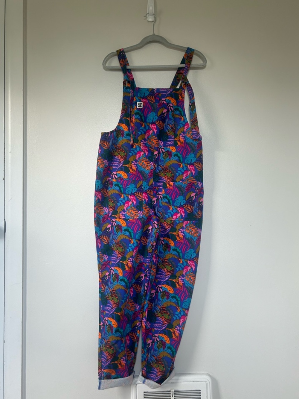 ✨NWT Lucy & Yak Original Dungarees in "Wild Expression" Print (10R) - Picture 2 of 12